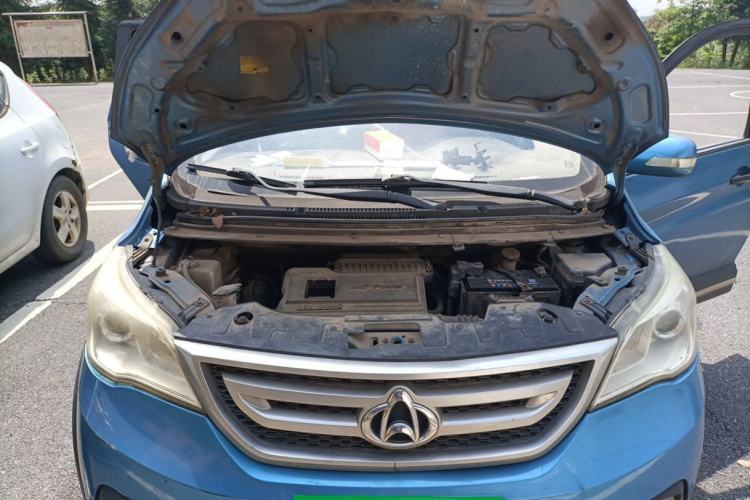Used CHANGAN OSHAN Olisway 2014 1.4L AMT Luxury Model Engine Bay