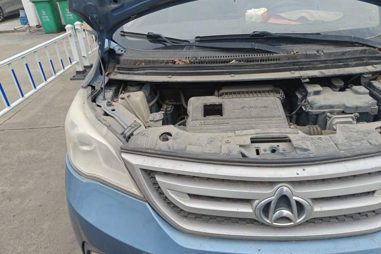 Used CHANGAN OSHAN Olisway 2014 1.4L AMT Luxury Model Engine Bay Right