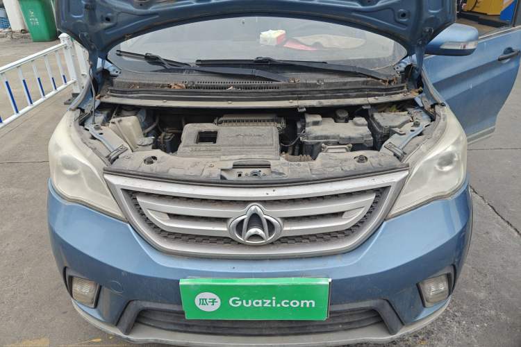 Used CHANGAN OSHAN Olisway 2014 1.4L AMT Luxury Model Engine Bay
