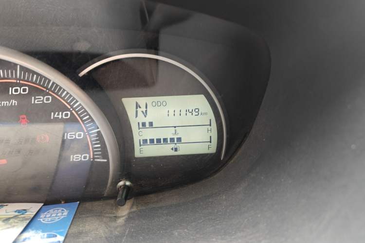 Used CHANGAN OSHAN Olisway 2014 1.4L AMT Luxury Model Odometer Close Up