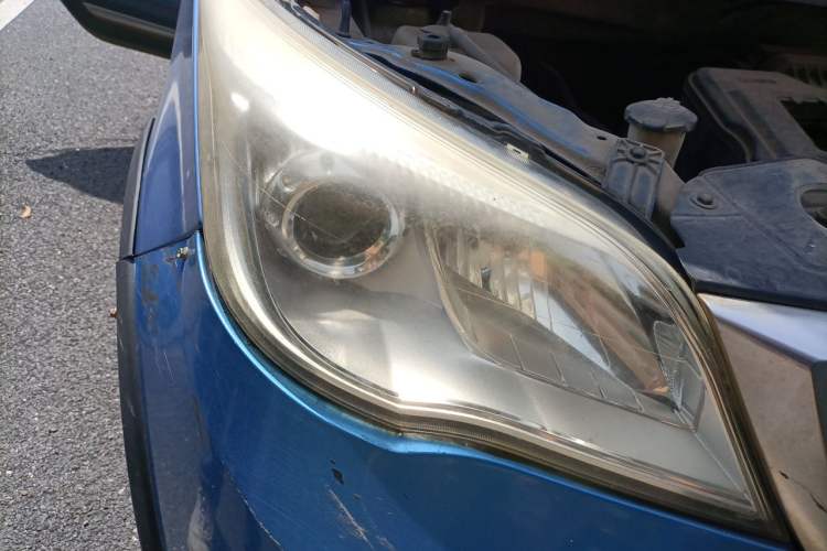 Used CHANGAN OSHAN Olisway 2014 1.4L AMT Luxury Model Right Front Headlight