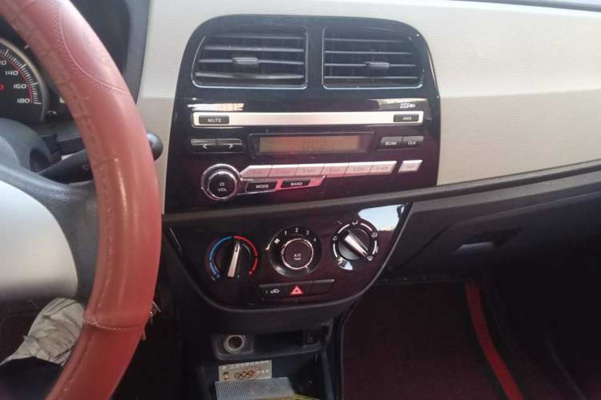 Used CHANGAN OSHAN Olisway 2014 1.4L AMT YouShang Trim Audio And AC Panel