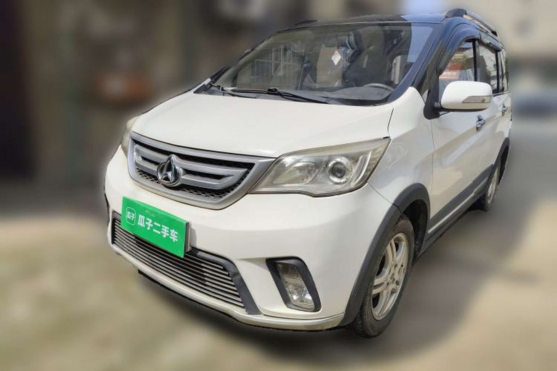 Used CHANGAN OSHAN Olisway 2014 X6 1.4L Manual Luxury Model Front Left 45 Deg