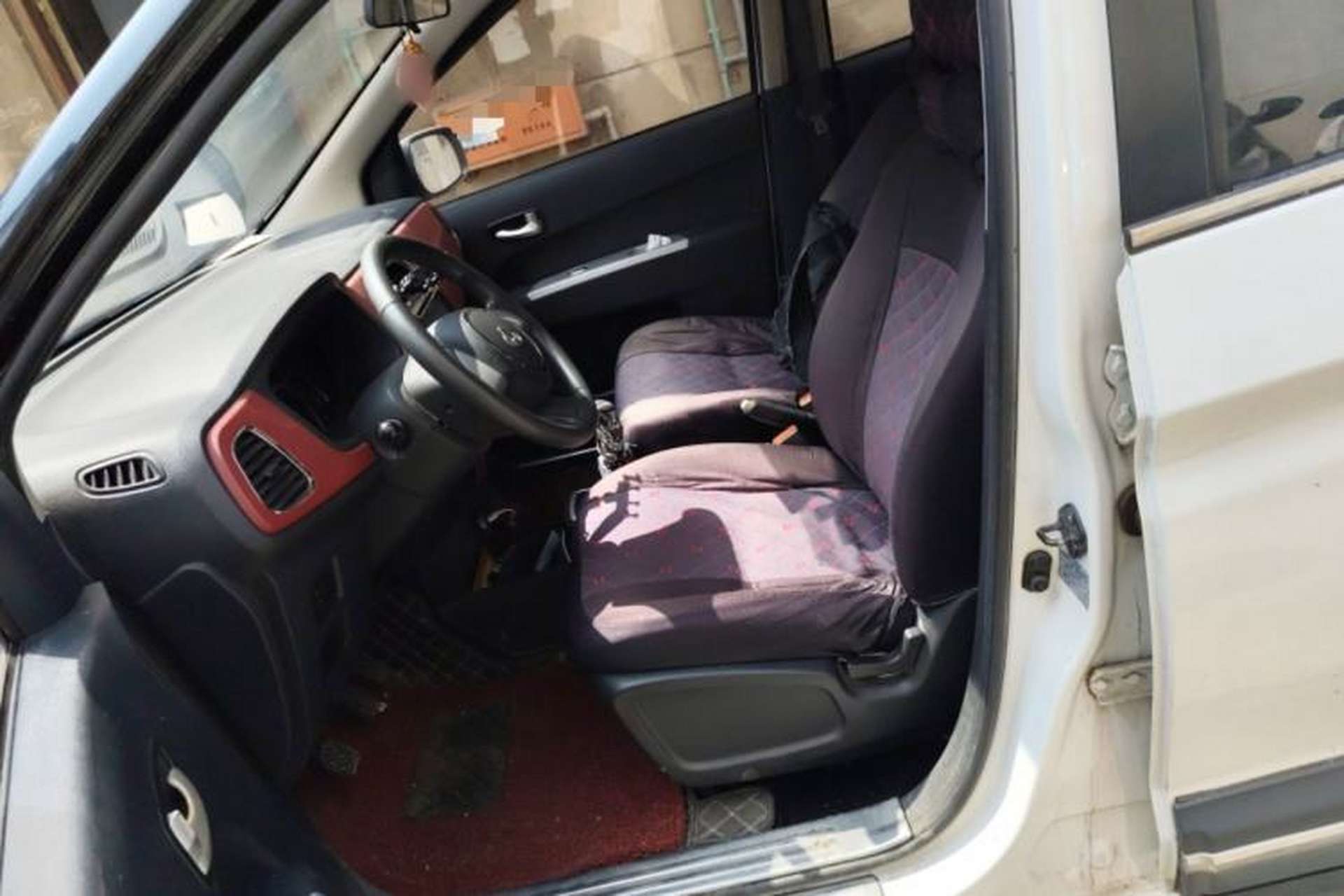 Used CHANGAN OSHAN Olisway 2014 X6 1.4L Manual Luxury Model Left Front Seat