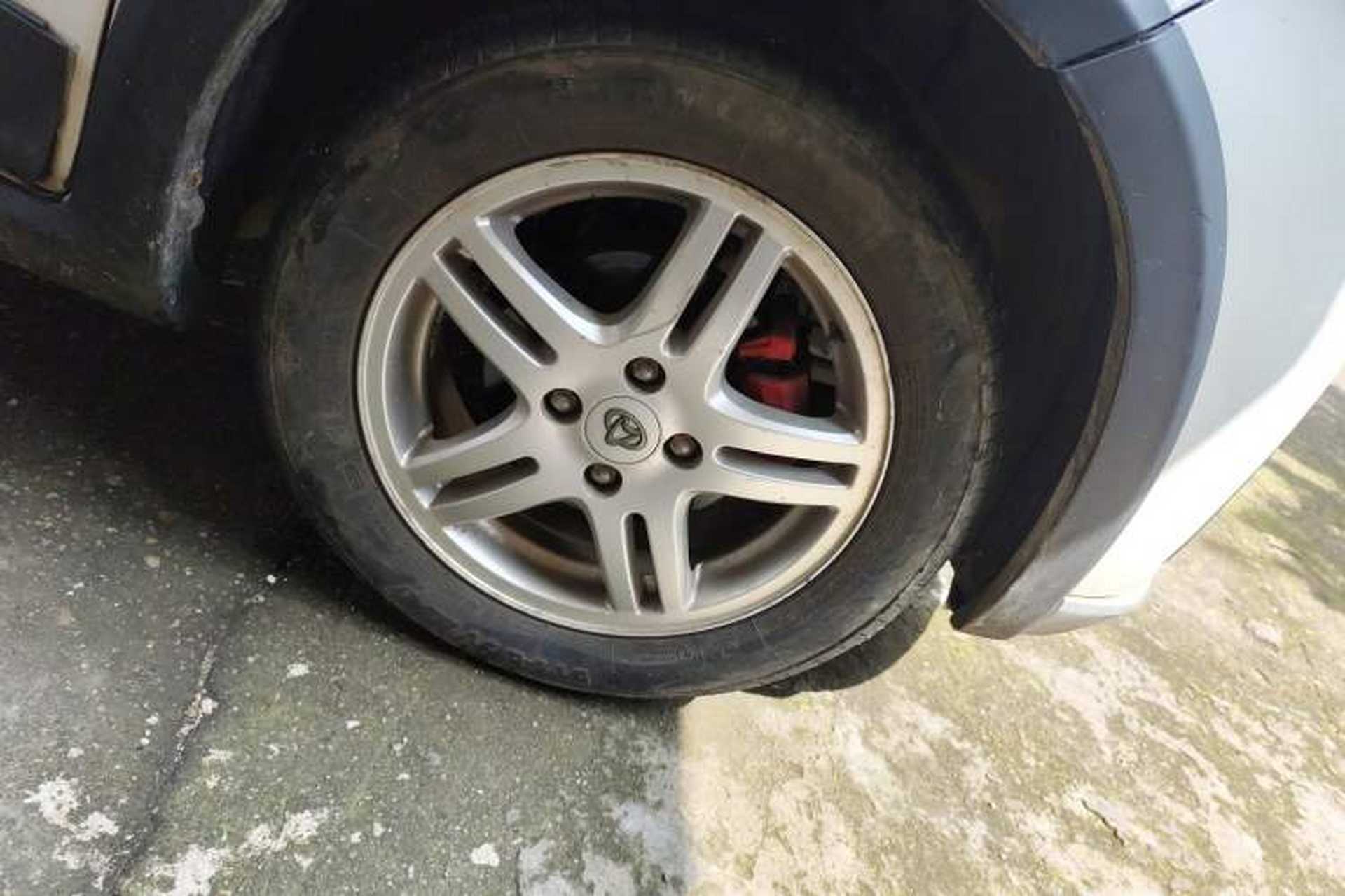 Used CHANGAN OSHAN Olisway 2014 X6 1.4L Manual Luxury Model Right Front Wheel Hub