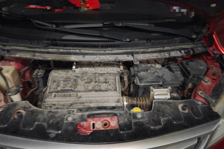 Used CHANGAN OSHAN Olisway 2014 1.4L AMT Luxury Model Engine Bay