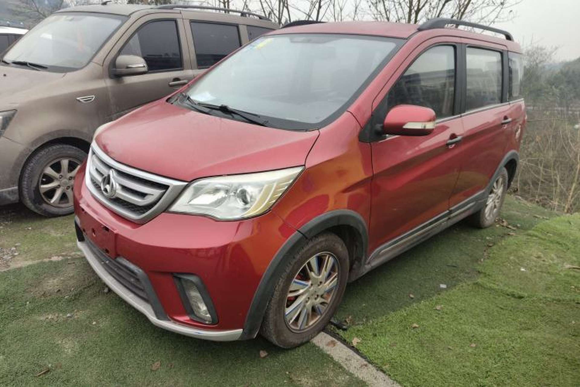 Used CHANGAN OSHAN Olisway 2014 1.4L AMT Luxury Model Front Left 45 Deg