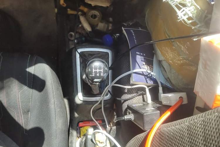 Used CHANGAN OSHAN Olisway 2014 X6 1.4L Manual Luxury Model Gear Lever