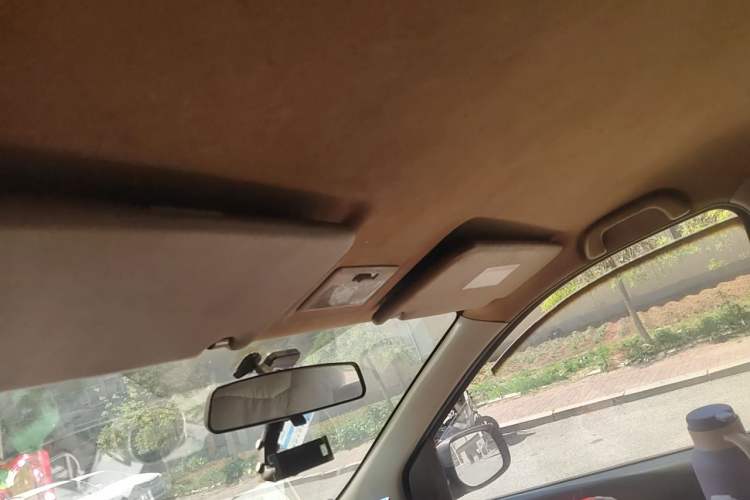 Used CHANGAN OSHAN Olisway 2014 X6 1.4L Manual Luxury Model Headliner
