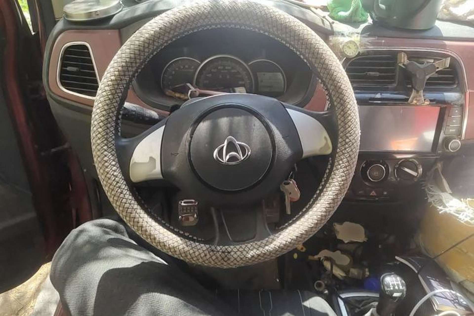 Used CHANGAN OSHAN Olisway 2014 X6 1.4L Manual Luxury Model Steering Wheel