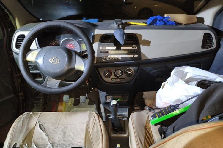 Used CHANGAN OSHAN Olisway 2015 1.2L Manual Enjoyment Model Center Console