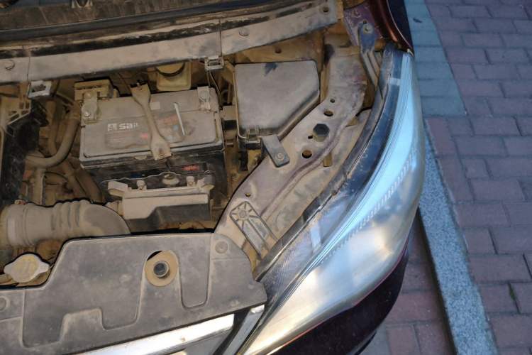 Used CHANGAN OSHAN Olisway 2015 1.2L Manual Enjoyment Model Engine Bay Left