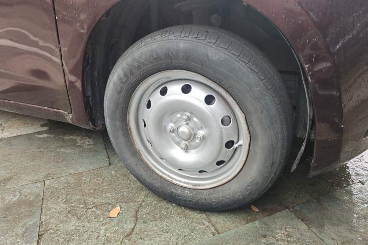 Used CHANGAN OSHAN Olisway 2015 1.2L Manual Enjoyment Model Right Front Wheel Hub