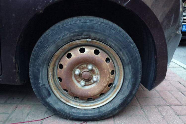 Used CHANGAN OSHAN Olisway 2015 1.2L Manual Enjoyment Model Right Front Wheel Hub