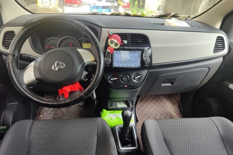 Used CHANGAN OSHAN Olisway 2015 1.2L Manual Enjoyment Model Center Console