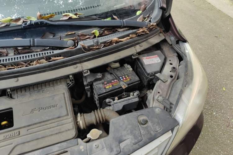 Used CHANGAN OSHAN Olisway 2015 1.2L Manual Enjoyment Model Engine Bay Left