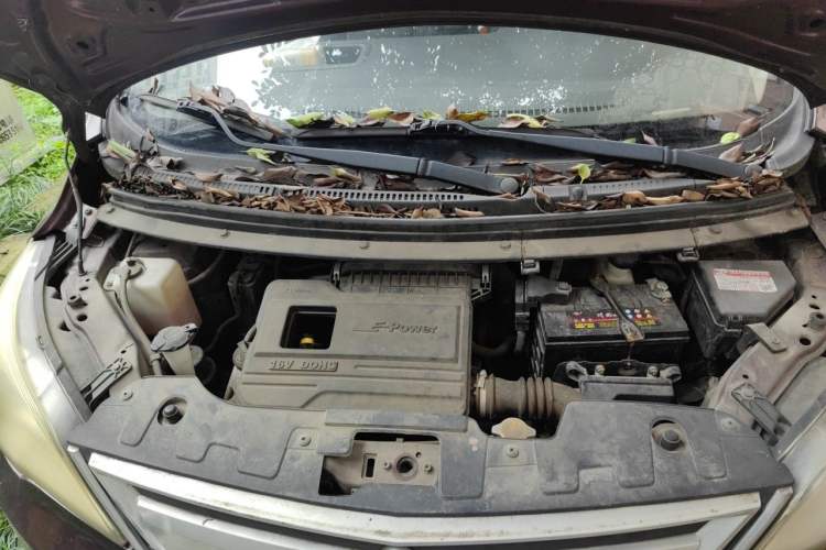 Used CHANGAN OSHAN Olisway 2015 1.2L Manual Enjoyment Model Engine Bay