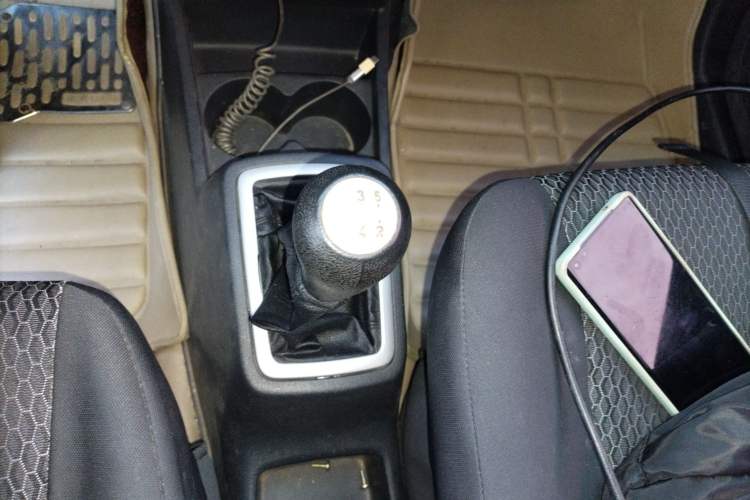 Used CHANGAN OSHAN Olisway 2015 1.2L Manual Enjoyment Model Gear Lever