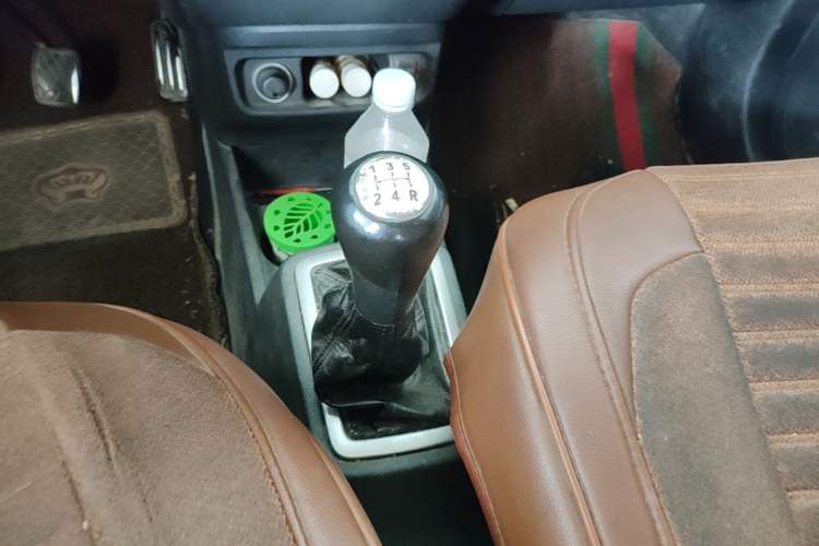 Used CHANGAN OSHAN Olisway 2015 1.2L Manual Enjoyment Model Gear Lever