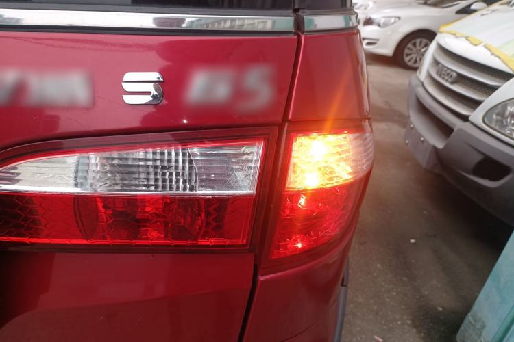 Used CHANGAN OSHAN Olisway 2015 X6 1.4L Manual Mount Everest Edition Exterior 6