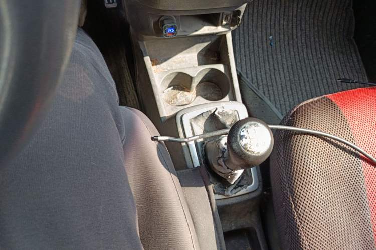 Used CHANGAN OSHAN Olisway 2015 1.2L Manual Enjoyment Model Gear Lever