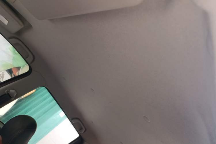 Used CHANGAN OSHAN Olisway 2015 X6 1.4L Manual Mount Everest Edition Headliner