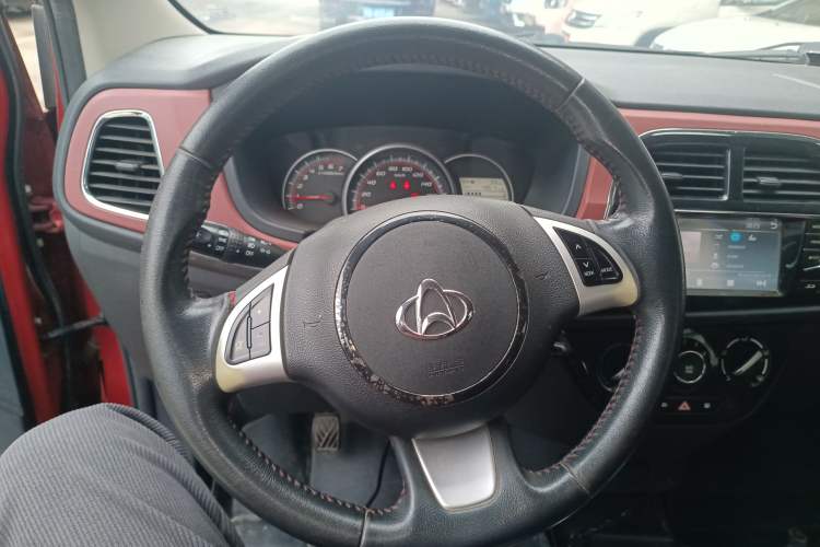 Used CHANGAN OSHAN Olisway 2015 X6 1.4L Manual Mount Everest Edition Steering Wheel