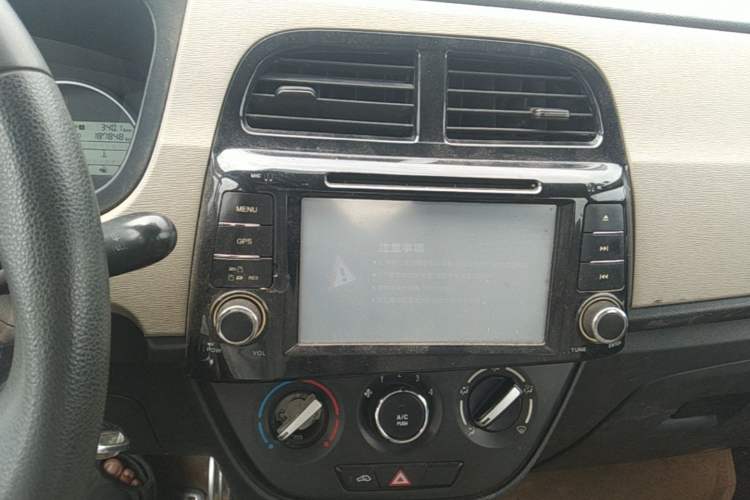 Used CHANGAN OSHAN Olisway 2015 1.2L Manual Enjoyment Model Audio And AC Panel