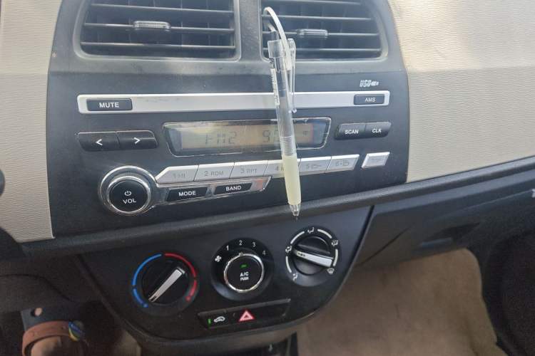 Used CHANGAN OSHAN Olisway 2015 1.2L Manual Enjoyment Model Audio And AC Panel