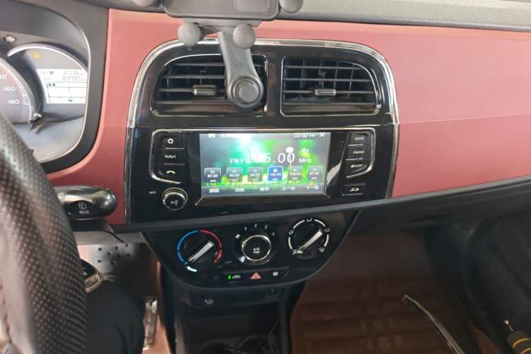 Used CHANGAN OSHAN Olisway 2015 X6 1.4L Manual Mount Everest Edition Audio And AC Panel