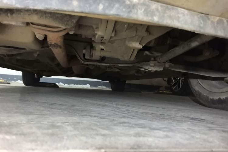 Used CHANGAN OSHAN Olisway 2015 X6 1.4L Manual Mount Everest Edition Chassis Front