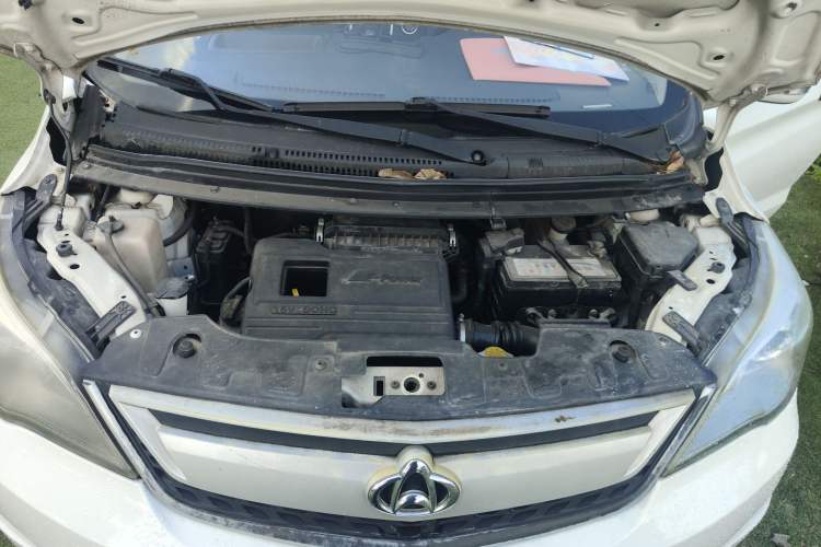 Used CHANGAN OSHAN Olisway 2015 1.2L Manual Enjoyment Model Engine Bay