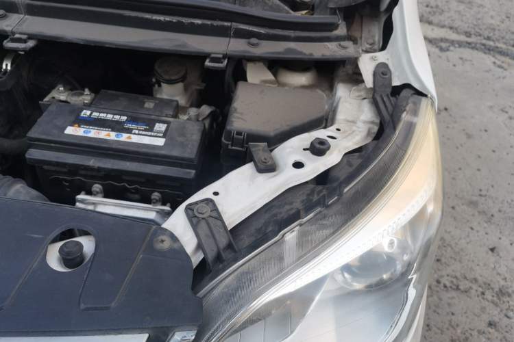 Used CHANGAN OSHAN Olisway 2015 1.2L Manual Enjoyment Model Engine Bay Left