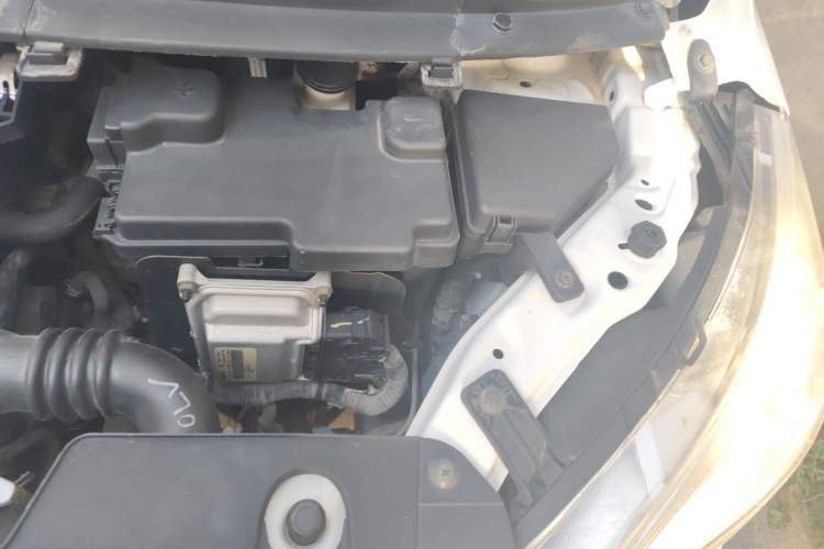 Used CHANGAN OSHAN Olisway 2015 X6 1.4L Manual Mount Everest Edition Engine Bay Left