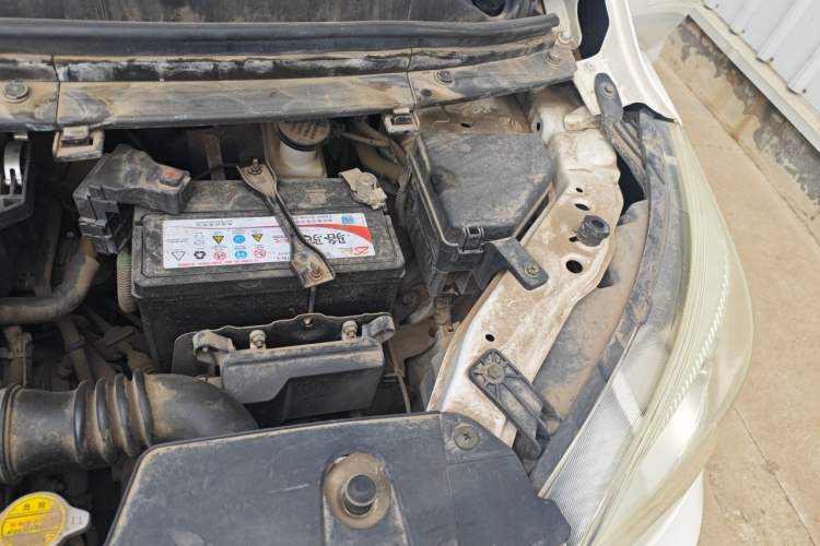 Used CHANGAN OSHAN Olisway 2015 1.2L Manual Enjoyment Model Engine Bay Left