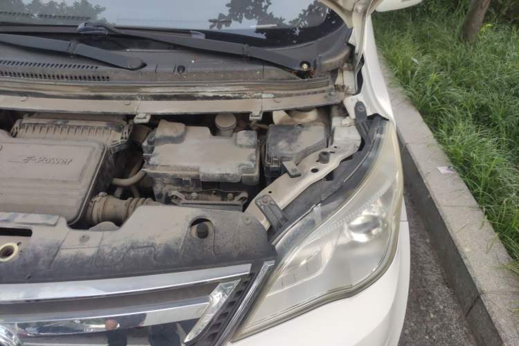 Used CHANGAN OSHAN Olisway 2015 1.2L Manual Enjoyment Model Engine Bay Left
