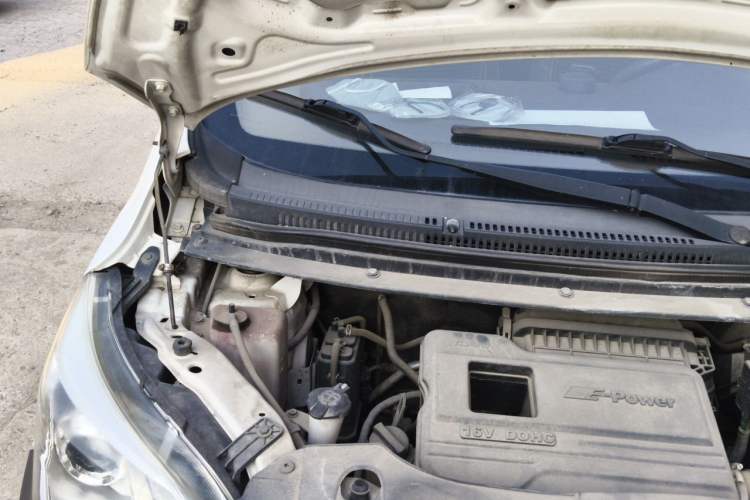 Used CHANGAN OSHAN Olisway 2015 1.2L Manual Enjoyment Model Engine Bay Right