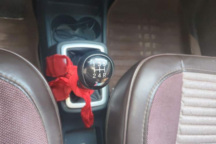 Used CHANGAN OSHAN Olisway 2015 X6 1.4L Manual Mount Everest Edition Gear Lever