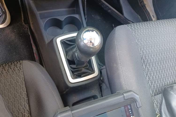 Used CHANGAN OSHAN Olisway 2015 1.2L Manual Enjoyment Model Gear Lever