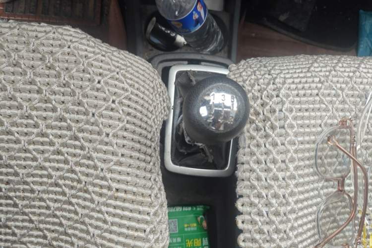 Used CHANGAN OSHAN Olisway 2015 1.2L Manual Enjoyment Model Gear Lever