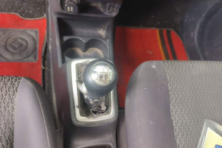 Used CHANGAN OSHAN Olisway 2015 1.2L Manual Enjoyment Model Gear Lever