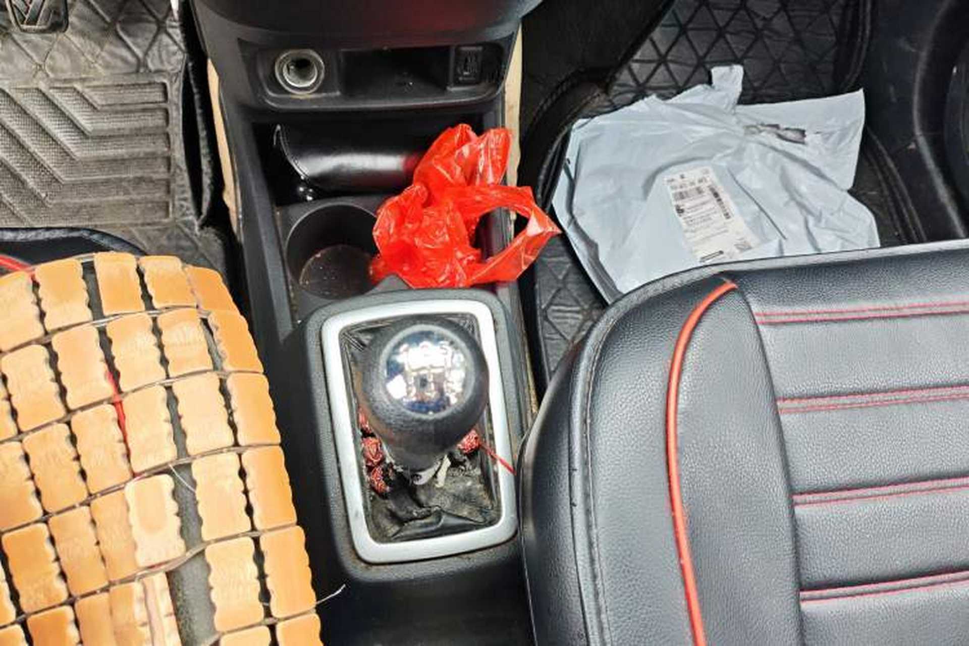 Used CHANGAN OSHAN Olisway 2015 1.2L Manual Enjoyment Model Gear Lever