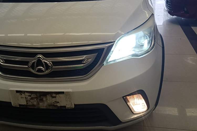 Used CHANGAN OSHAN Olisway 2015 X6 1.4L Manual Mount Everest Edition Left Front Headlight