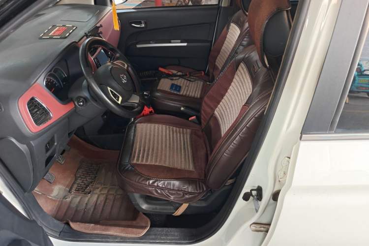 Used CHANGAN OSHAN Olisway 2015 X6 1.4L Manual Mount Everest Edition Left Front Seat