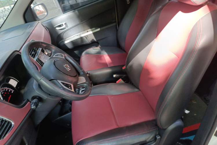 Used CHANGAN OSHAN Olisway 2015 X6 1.4L Manual Mount Everest Edition Left Front Seat