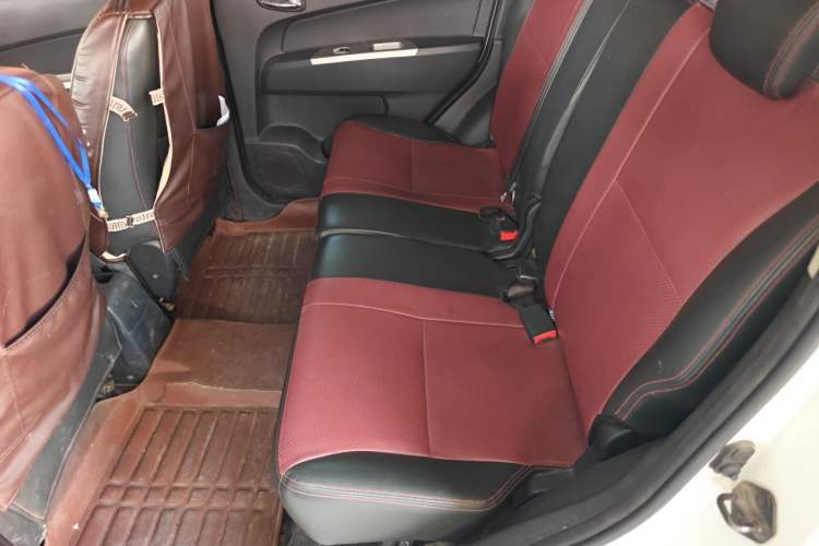 Used CHANGAN OSHAN Olisway 2015 X6 1.4L Manual Mount Everest Edition Left Rear Seat