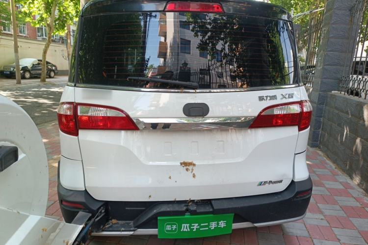 Used CHANGAN OSHAN Olisway 2015 X6 1.4L Manual Mount Everest Edition Rear