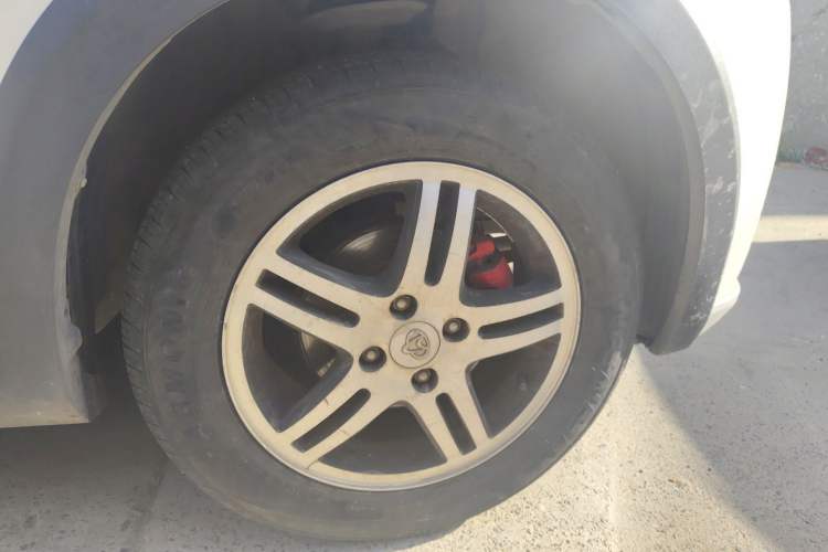 Used CHANGAN OSHAN Olisway 2015 X6 1.4L Manual Mount Everest Edition Right Front Wheel Hub