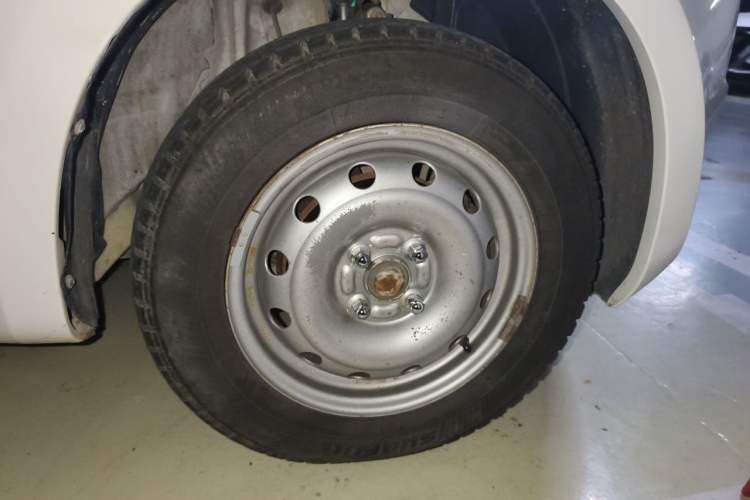 Used CHANGAN OSHAN Olisway 2015 1.2L Manual Enjoyment Model Right Front Wheel Hub