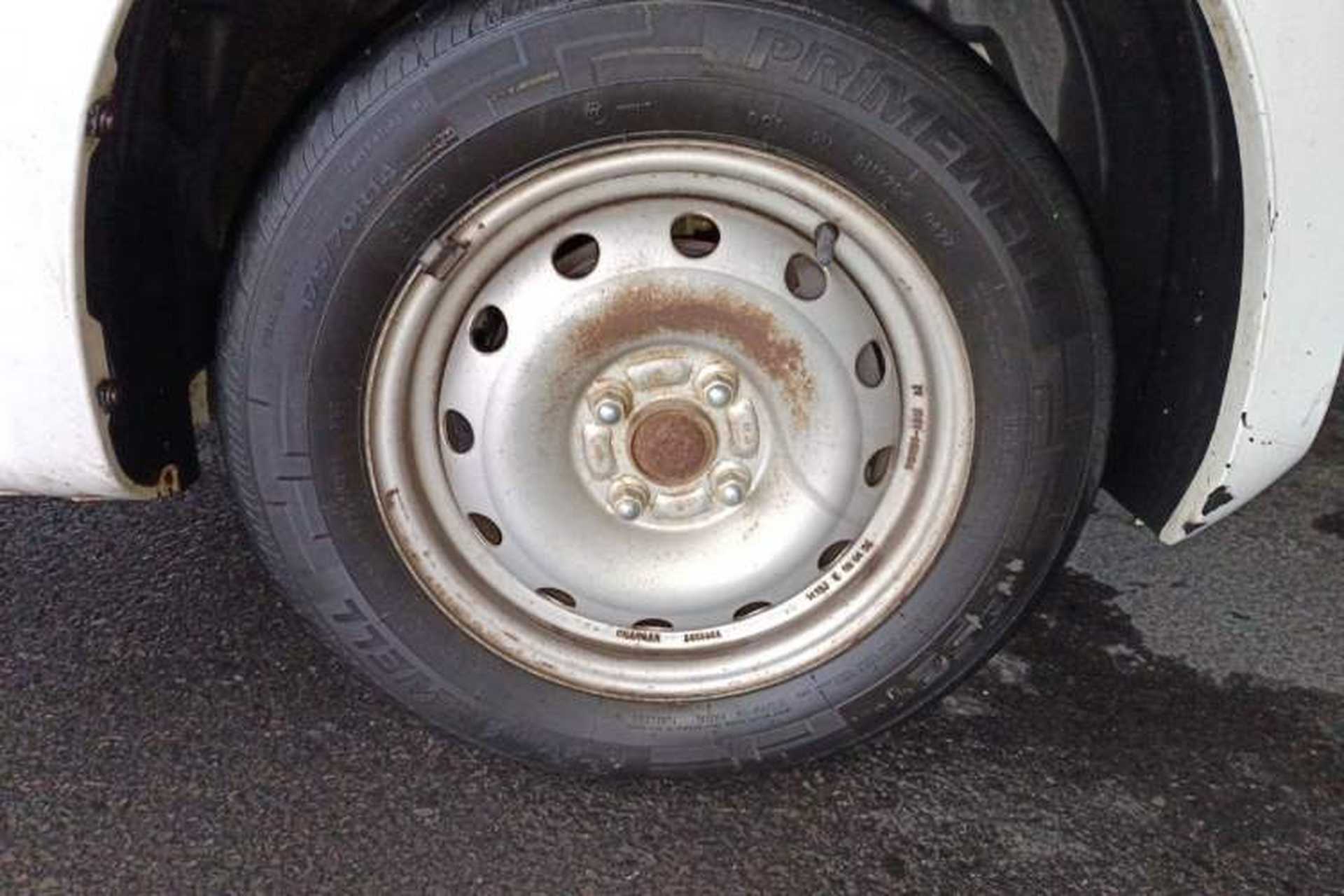Used CHANGAN OSHAN Olisway 2015 1.2L Manual Enjoyment Model Right Front Wheel Hub
